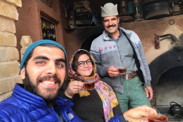Tea-with-local iranians